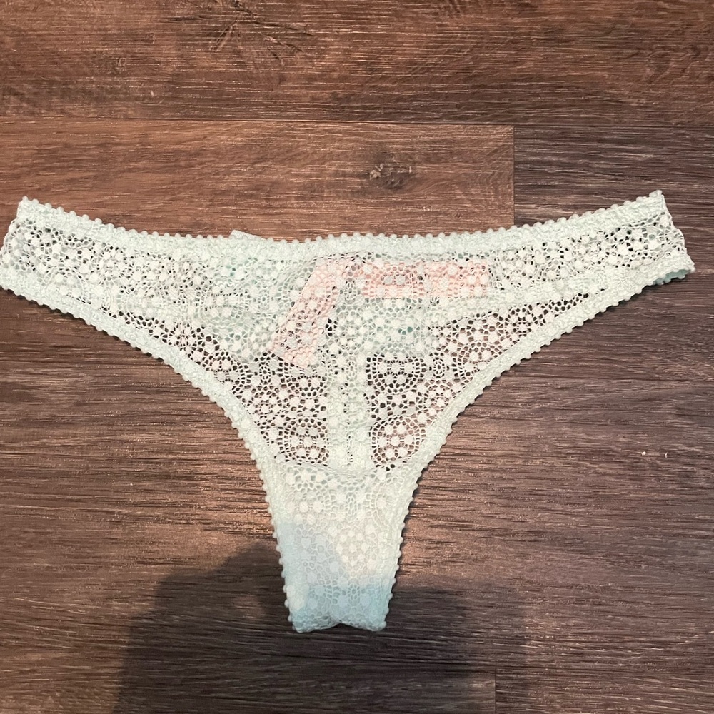 Victoria's Secret Dream Angels Bow Thong in Light Blue Medium